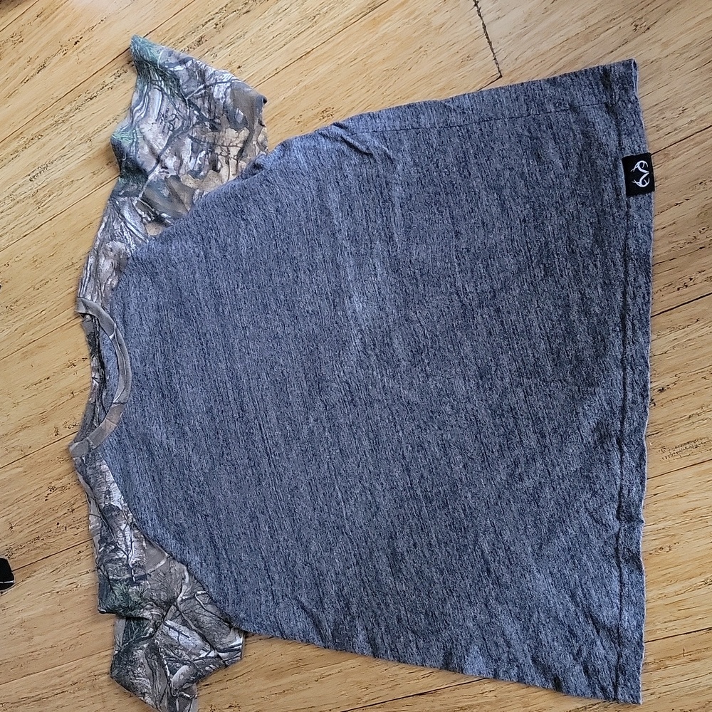 Real tree t shirt size large